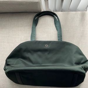 Lululemon Athletica Go Getter Gym Bag Green EUC